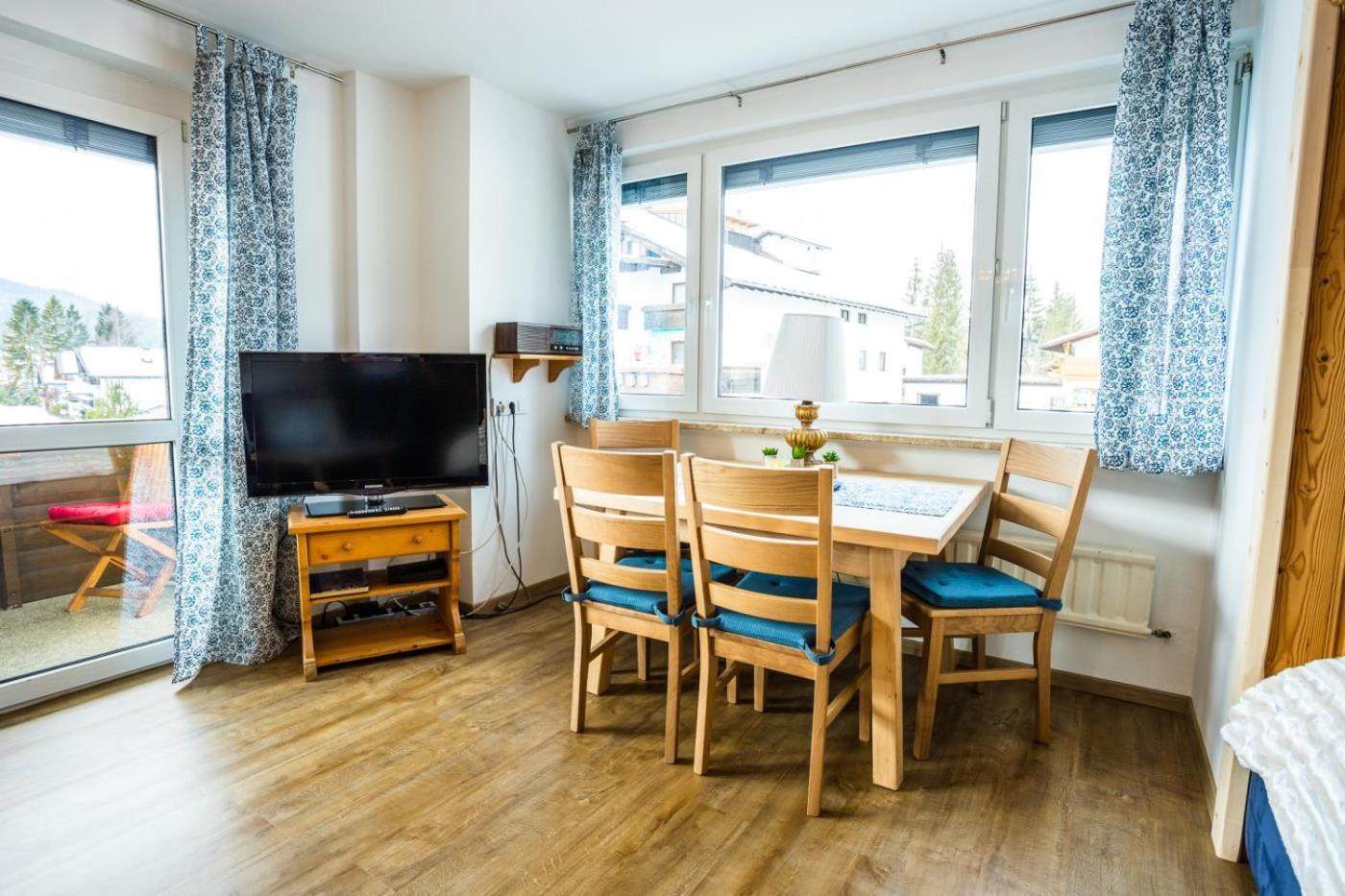 Appartement Amalie By Monicare Seefeld no Tirol Exterior foto